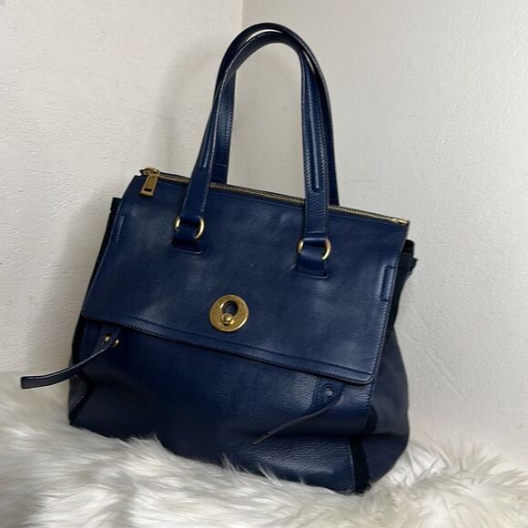 💯Authentic YSL Handbag 🍀 - Picture 4 of 17